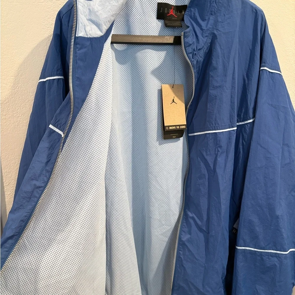 Nike Air Jordan Essentials Windbreaker Jacket Men’s Size XXL DV7624-485